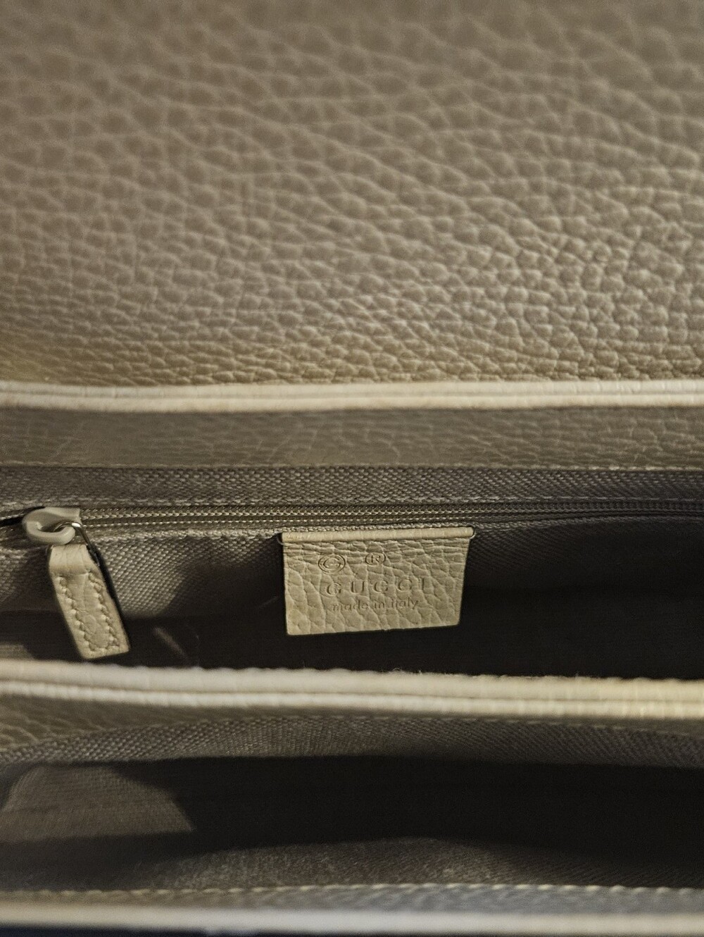 Gucci Dollar Calfskin Interlocking G Shoulder Bag – Ivory/Cream - Picture 8 of 11